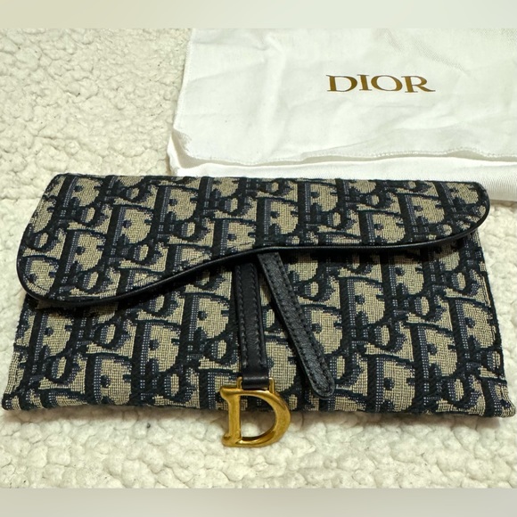 Christian Dior Saddle Wallet with Chain - Picture 6 of 7